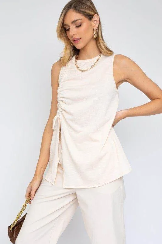 Gilli | Sleeveless Ruching Top