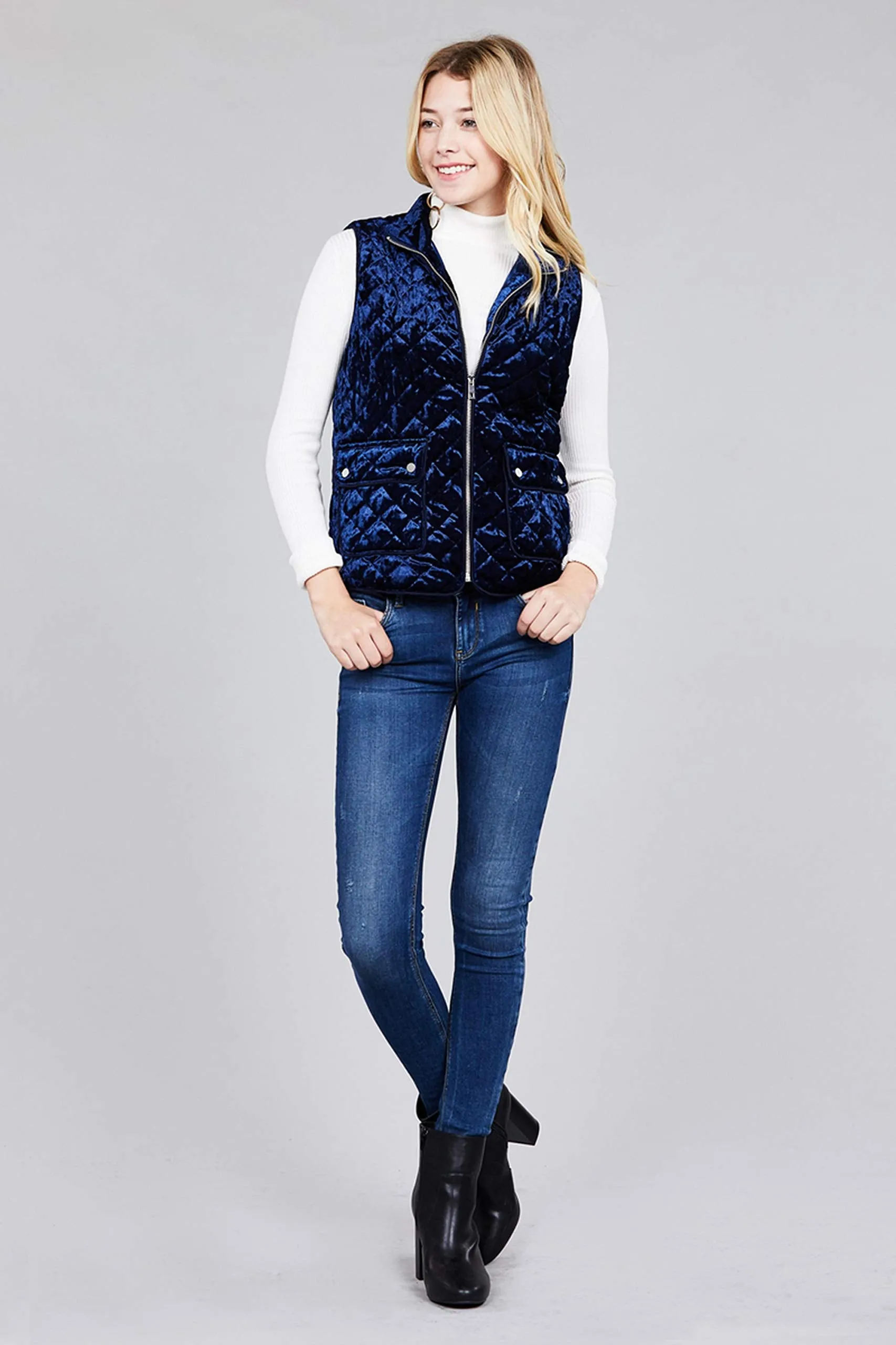 Khanomak Women's Quilted Padding Piping Detail Velvet Vest