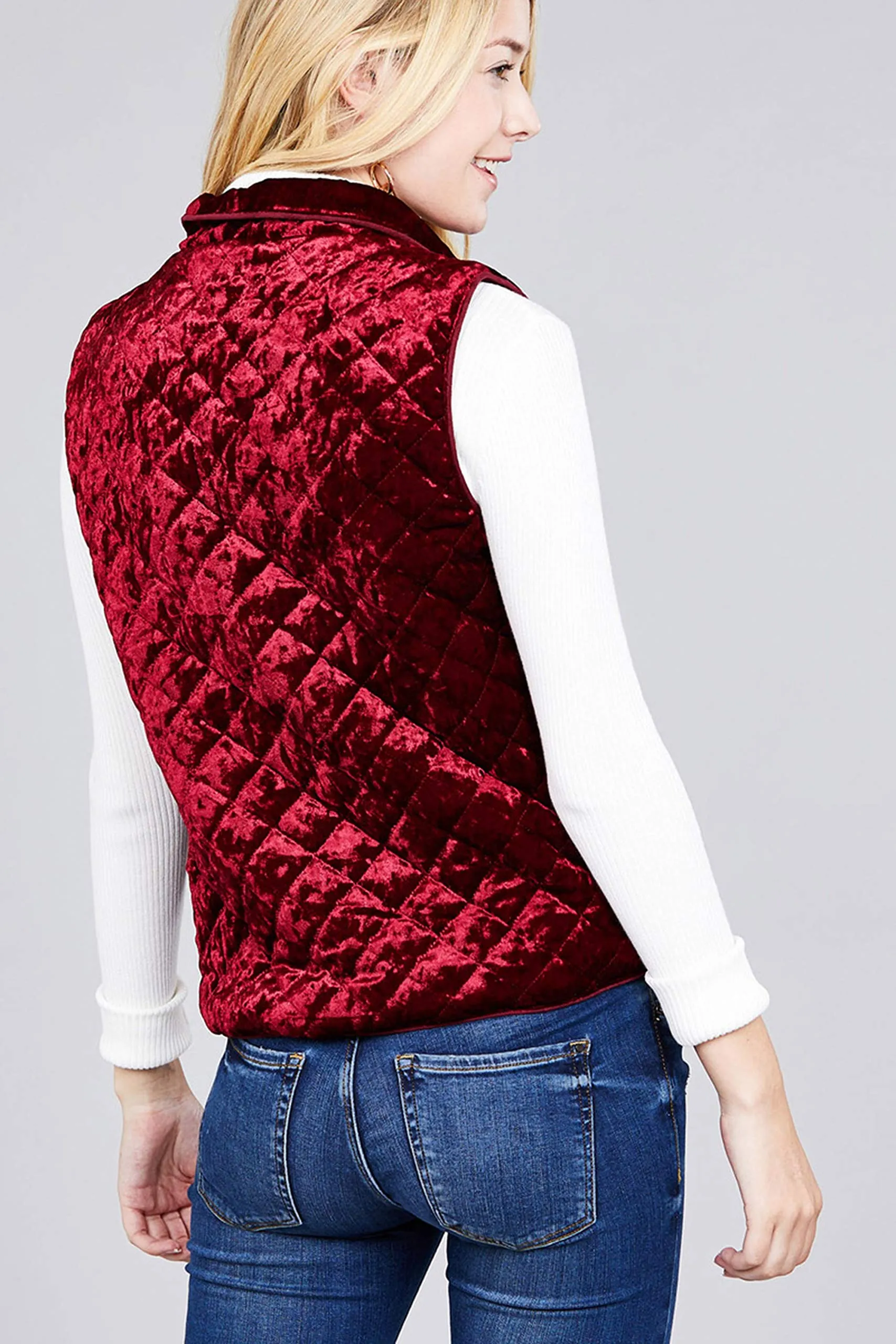 Khanomak Women's Quilted Padding Piping Detail Velvet Vest