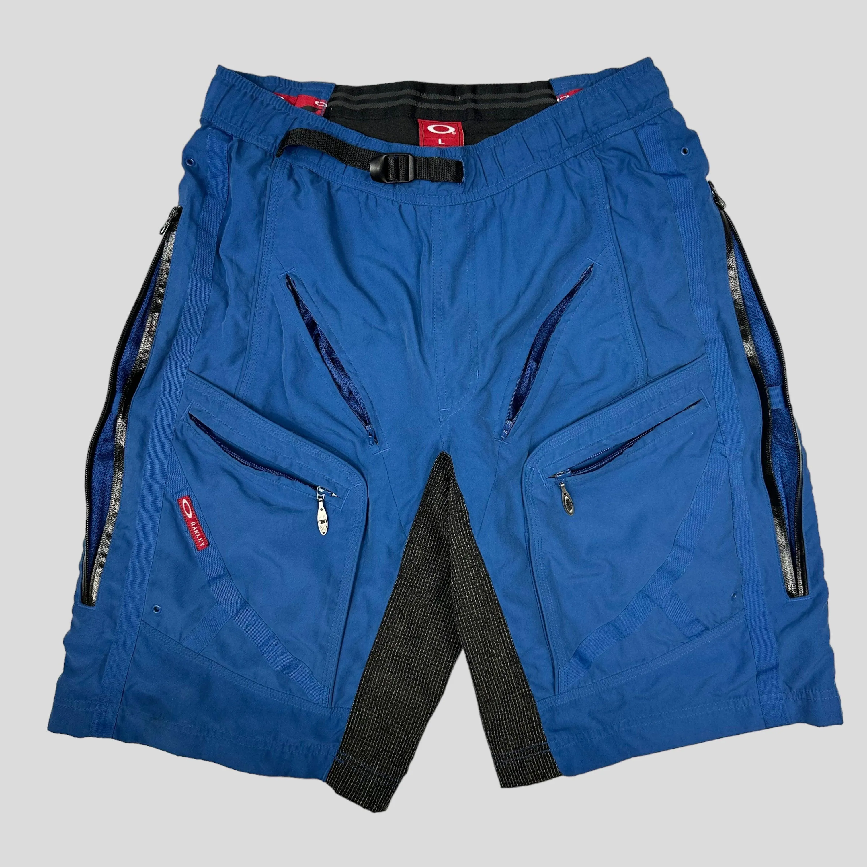 Oakley 00’s Ventilated Multipocket Shorts - 32-36